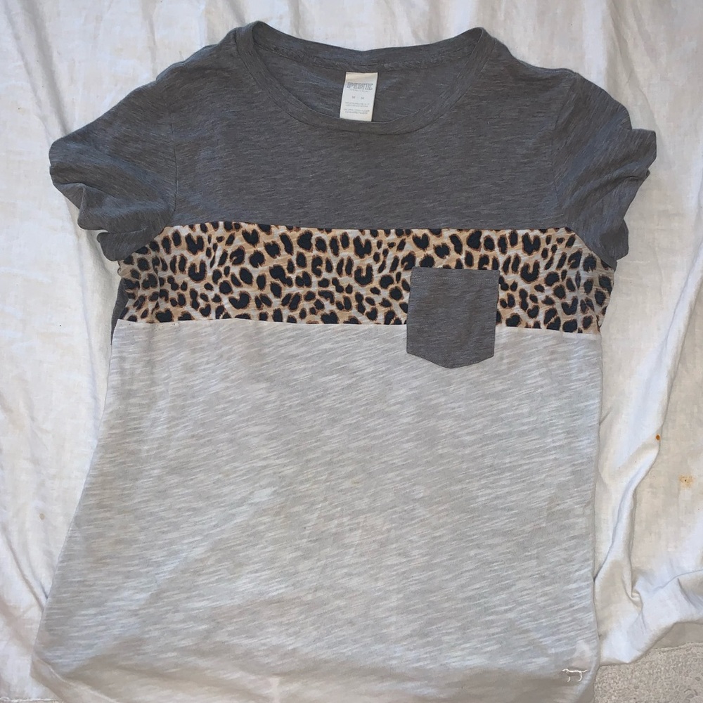 VS pink t shirt